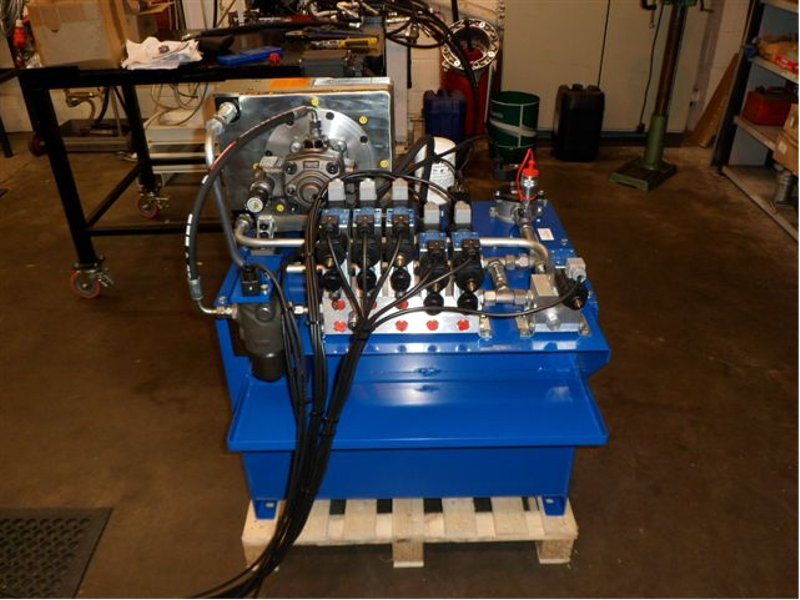 Hydraulic Power Unit with Variable Vane Pump and Bell Housing Cooler